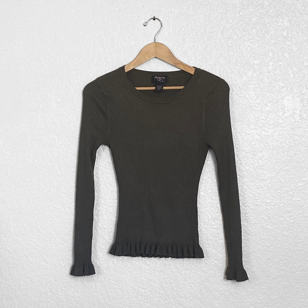 Ruffle Hem Long Sleeve Top